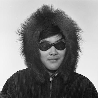Snow goggles