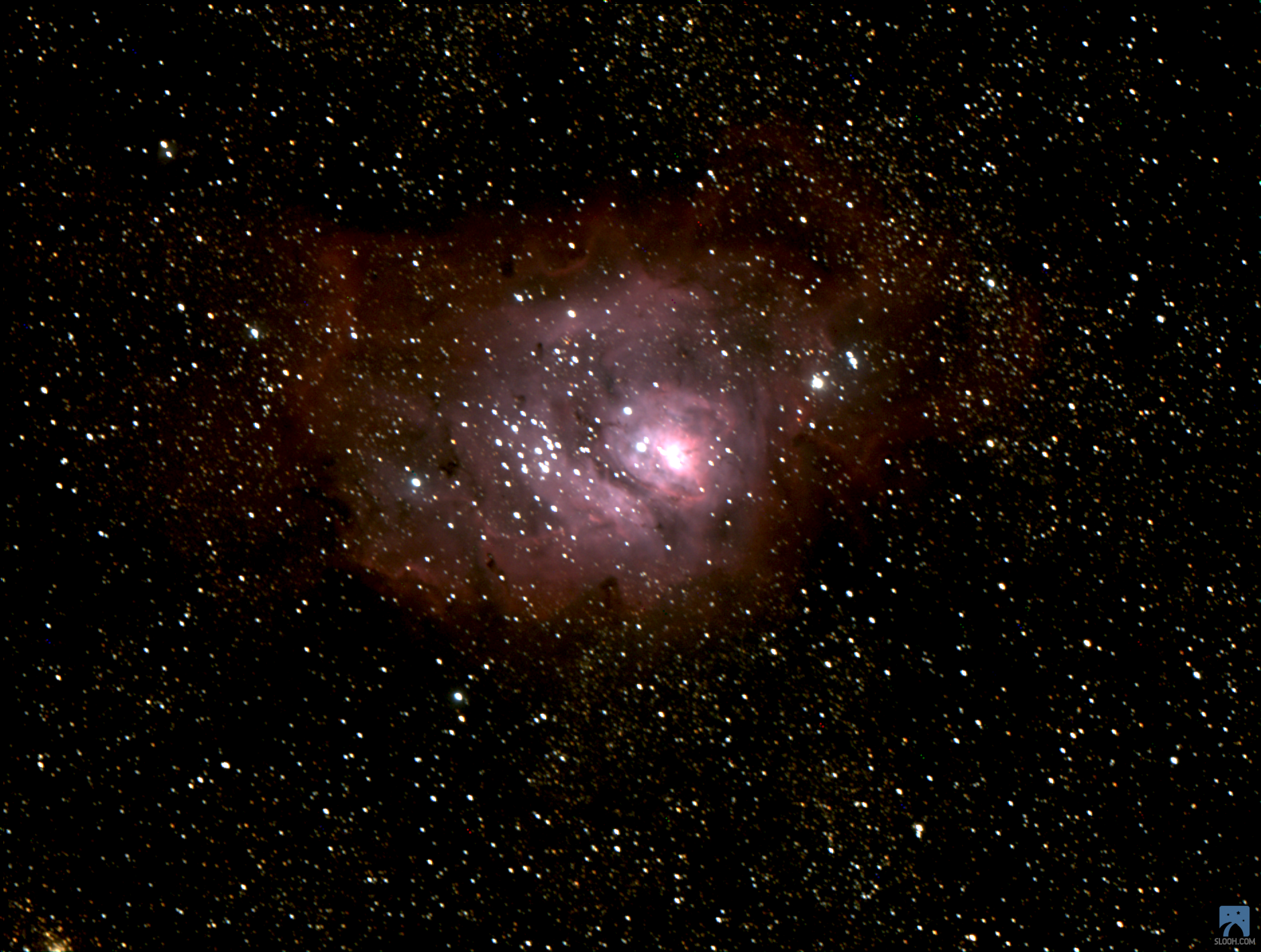 LAGOON NEBULA (M8)