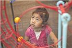 girl.ballmachine.300.jpg