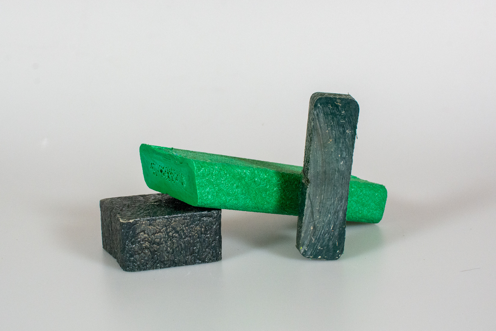 Grizzly Wood: Recycled Plastic Lumber